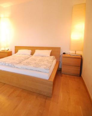 Apartment4You - Solidarnosci Варшава Екстер'єр фото