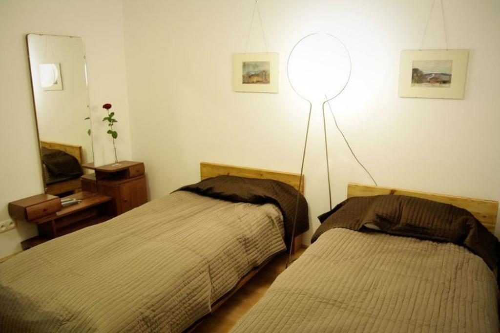 Apartment4You - Solidarnosci Варшава Екстер'єр фото