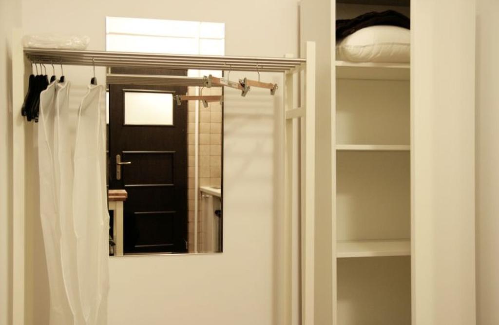 Apartment4You - Solidarnosci Варшава Екстер'єр фото