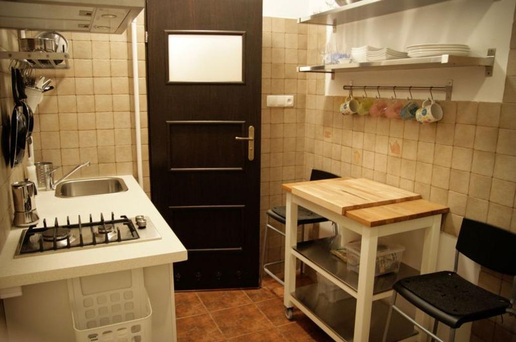 Apartment4You - Solidarnosci Варшава Екстер'єр фото